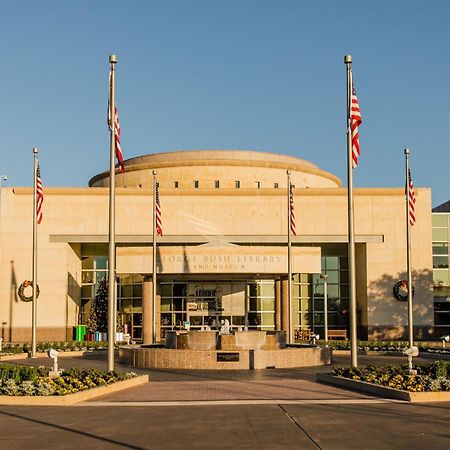 Holiday Inn Express & Suites Bryan - College Station, An Ihg Hotel Exteriér fotografie